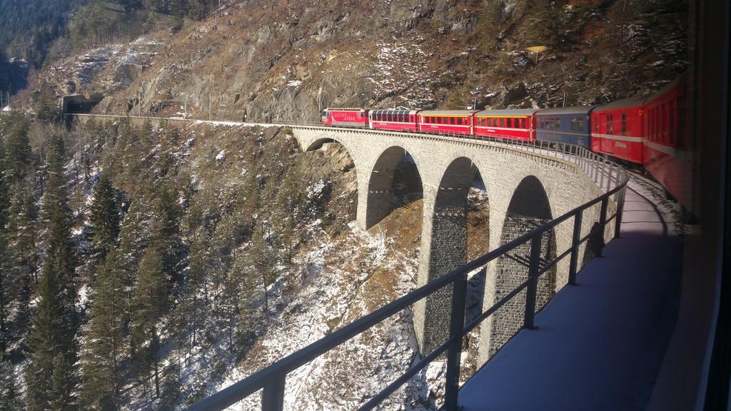 ホテルSonnenhof Preda エクステリア 写真